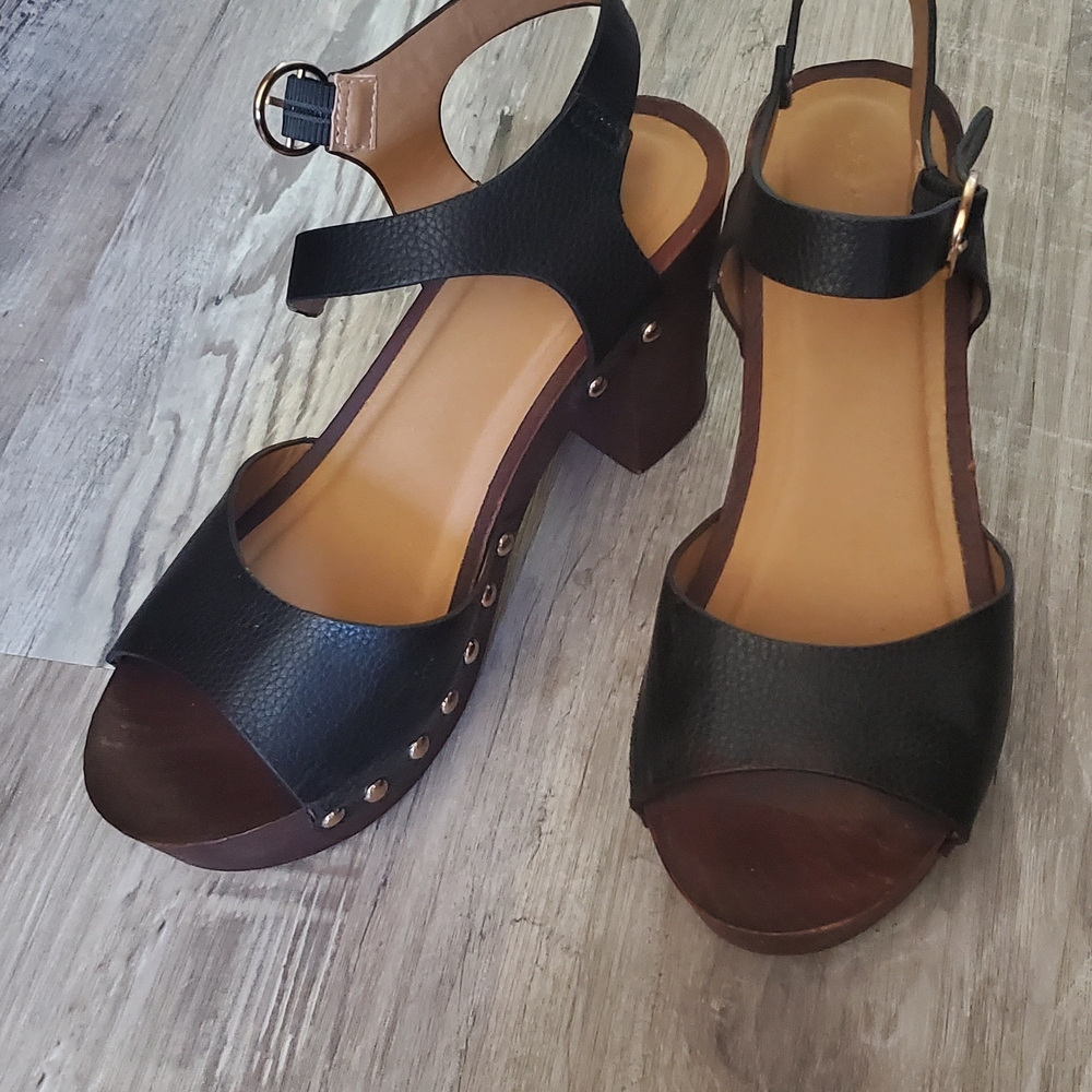 Black Sandals with Block Heel SIZE 7